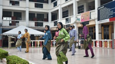Tahapan Evaluasi Diri Sekolah (EDS) : Definisi dan Manfaatnya 9 Evaluasi Diri Sekolah